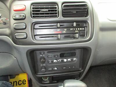 2000 Chevrolet Tracker   - Photo 13 - Seattle, WA 98103