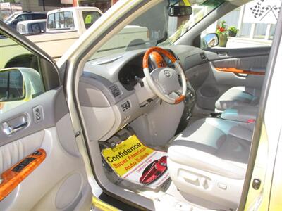 2008 Toyota Sienna XLE - Photo 11 - Seattle, WA 98103