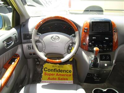 2008 Toyota Sienna XLE - Photo 14 - Seattle, WA 98103