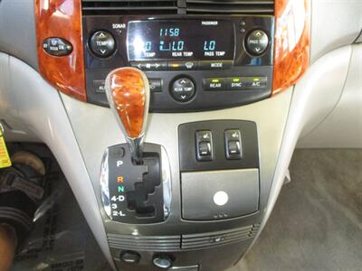 2008 Toyota Sienna XLE - Photo 18 - Seattle, WA 98103