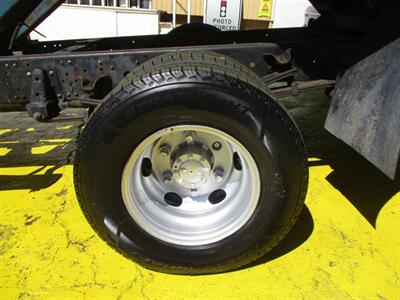 1999 Isuzu NPR Tilt Cab - Photo 28 - Seattle, WA 98103