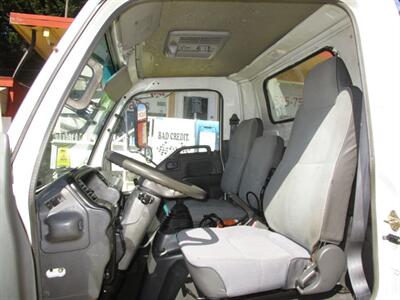 1999 Isuzu NPR Tilt Cab - Photo 19 - Seattle, WA 98103