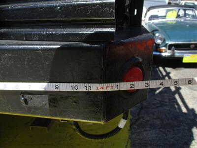 1999 Isuzu NPR Tilt Cab - Photo 15 - Seattle, WA 98103