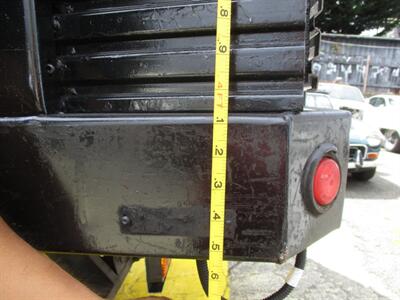 1999 Isuzu NPR Tilt Cab - Photo 17 - Seattle, WA 98103