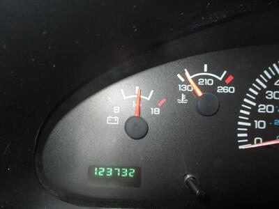 2000 Dodge Ram Van B3500 - Photo 13 - Seattle, WA 98103
