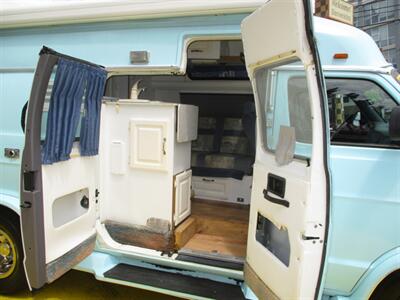 2000 Dodge Ram Van B3500 - Photo 18 - Seattle, WA 98103