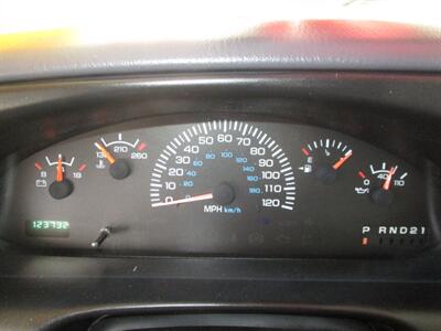 2000 Dodge Ram Van B3500 - Photo 12 - Seattle, WA 98103
