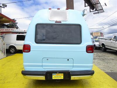 2000 Dodge Ram Van B3500 - Photo 6 - Seattle, WA 98103