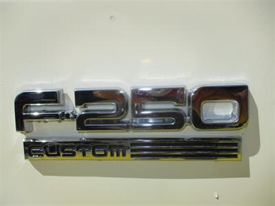 1991 Ford F-250 XL   - Photo 24 - Seattle, WA 98103
