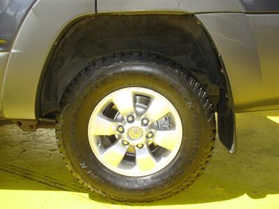 2003 Toyota 4Runner SR5 - Photo 24 - Seattle, WA 98103