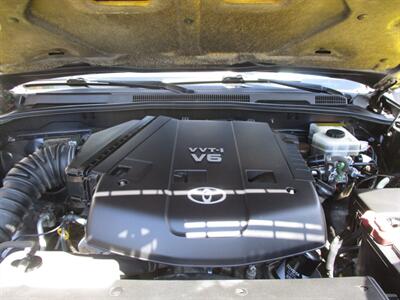 2003 Toyota 4Runner SR5 - Photo 20 - Seattle, WA 98103
