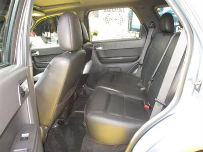 2010 Ford Escape Limited - Photo 12 - Seattle, WA 98103