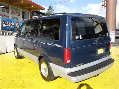 2000 Chevrolet Astro   - Photo 8 - Seattle, WA 98103