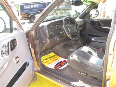 2000 Dodge Dakota SLT   - Photo 11 - Seattle, WA 98103