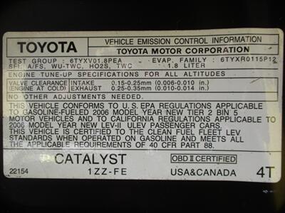 2006 Toyota Matrix   - Photo 19 - Seattle, WA 98103