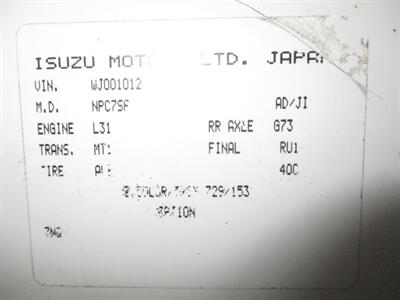 1998 Isuzu NPR Tilt Cab   - Photo 31 - Seattle, WA 98103