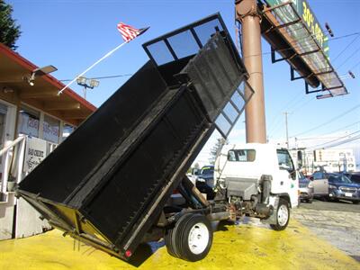 1998 Isuzu NPR Tilt Cab   - Photo 5 - Seattle, WA 98103