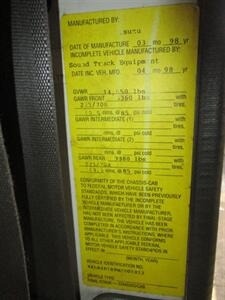 1998 Isuzu NPR Tilt Cab   - Photo 32 - Seattle, WA 98103