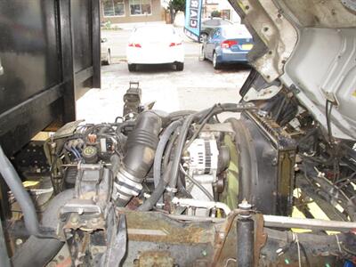 1998 Isuzu NPR Tilt Cab   - Photo 34 - Seattle, WA 98103