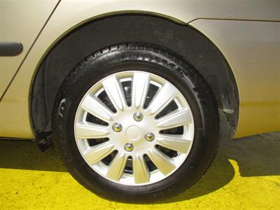 2007 Toyota Corolla CE - Photo 21 - Seattle, WA 98103