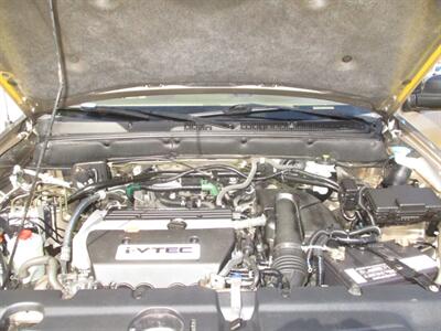 2005 Honda CR-V LX - Photo 18 - Seattle, WA 98103