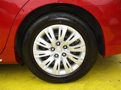 2014 Toyota Camry LE   - Photo 20 - Seattle, WA 98103