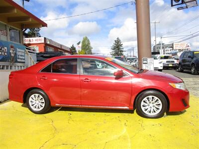 2014 Toyota Camry LE   - Photo 5 - Seattle, WA 98103