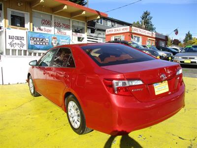 2014 Toyota Camry LE   - Photo 8 - Seattle, WA 98103