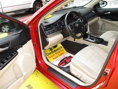 2014 Toyota Camry LE   - Photo 11 - Seattle, WA 98103