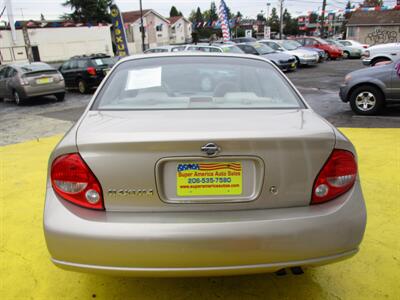 2001 Nissan Maxima GLE   - Photo 10 - Seattle, WA 98103