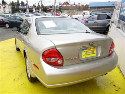 2001 Nissan Maxima GLE   - Photo 12 - Seattle, WA 98103