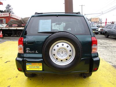 2003 Toyota RAV4   - Photo 7 - Seattle, WA 98103