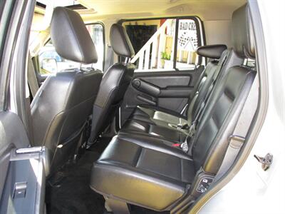 2009 Ford Explorer XLT   - Photo 12 - Seattle, WA 98103