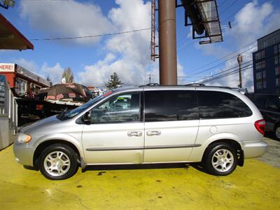 2001 Dodge Grand Caravan Sport   - Photo 9 - Seattle, WA 98103