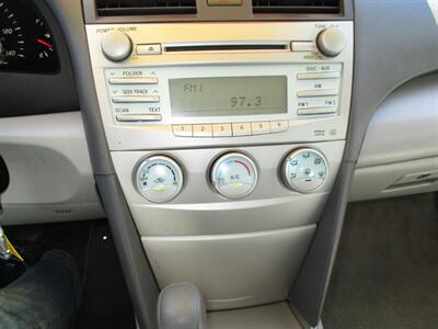 2009 Toyota Camry LE   - Photo 15 - Seattle, WA 98103