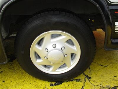 2004 Ford Econoline E-250   - Photo 33 - Seattle, WA 98103