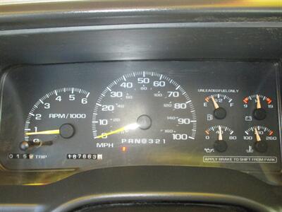 1998 GMC Sierra 2500 SLE - Photo 13 - Seattle, WA 98103