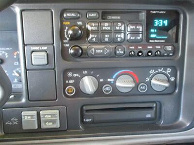 1998 GMC Sierra 2500 SLE - Photo 15 - Seattle, WA 98103