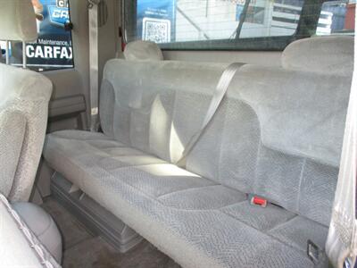 1998 GMC Sierra 2500 SLE - Photo 11 - Seattle, WA 98103