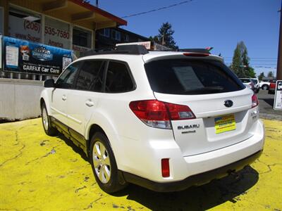 2011 Subaru Outback 3.6R Limited   - Photo 8 - Seattle, WA 98103