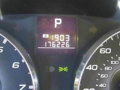 2011 Subaru Outback 3.6R Limited   - Photo 15 - Seattle, WA 98103