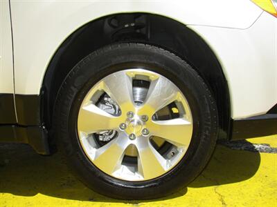 2011 Subaru Outback 3.6R Limited   - Photo 21 - Seattle, WA 98103