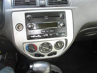 2006 Ford Focus ZX5 SES   - Photo 15 - Seattle, WA 98103