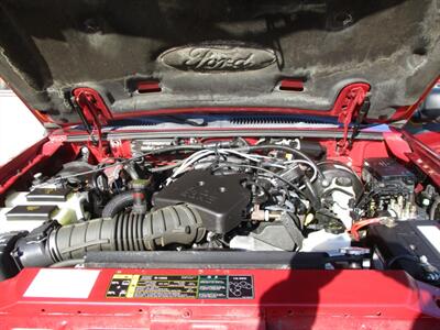 2004 Ford Explorer Sport Trac XLS - Photo 22 - Seattle, WA 98103