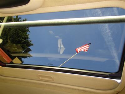 2004 Ford Explorer Sport Trac XLS - Photo 16 - Seattle, WA 98103