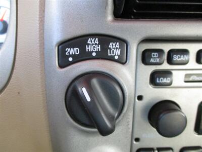 2004 Ford Explorer Sport Trac XLS - Photo 20 - Seattle, WA 98103