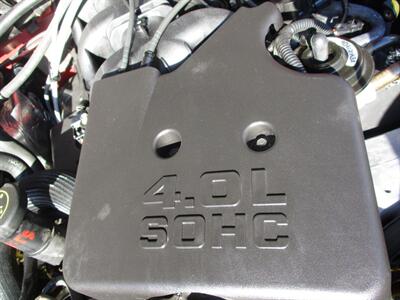 2004 Ford Explorer Sport Trac XLS - Photo 23 - Seattle, WA 98103