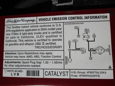 2004 Ford Explorer Sport Trac XLS - Photo 24 - Seattle, WA 98103
