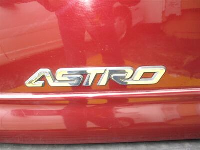 2001 Chevrolet Astro LS   - Photo 26 - Seattle, WA 98103