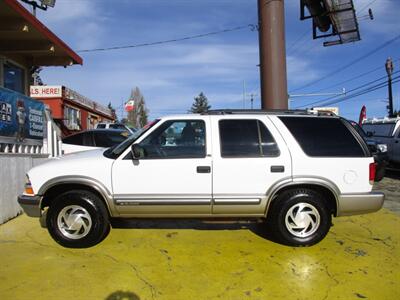 2000 Chevrolet Blazer LS - Photo 8 - Seattle, WA 98103